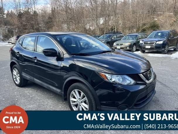 NISSAN ROGUE SPORT 2018 JN1BJ1CR8JW262422 image